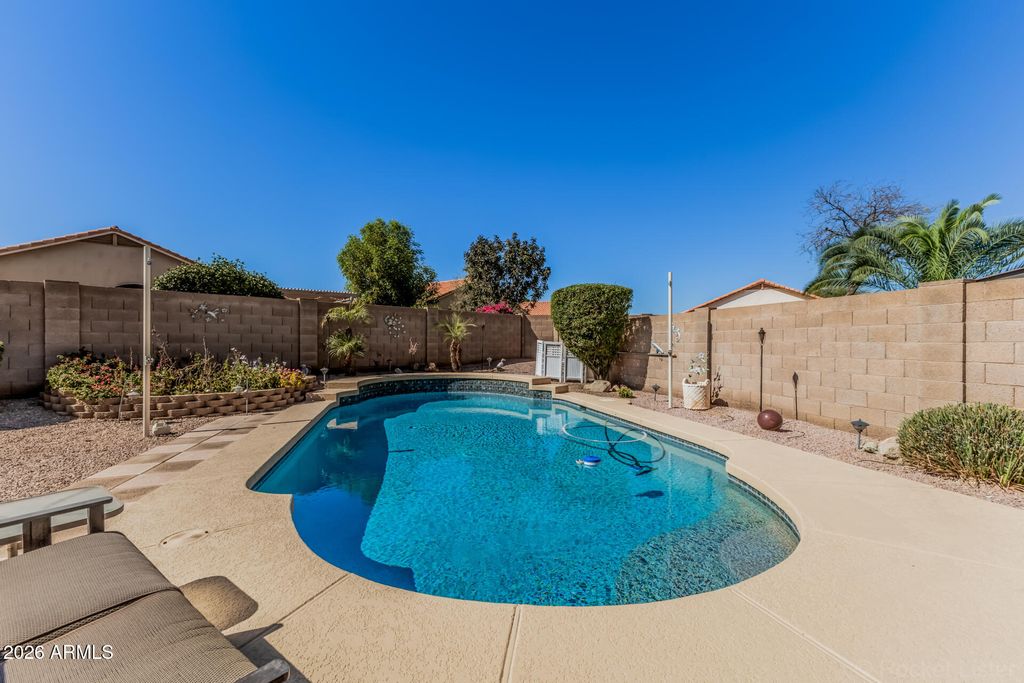 Image 28 of property listing at 14842 S 46TH Place, Phoenix, AZ 85044