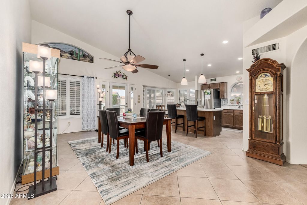 Image 8 of property listing at 14842 S 46TH Place, Phoenix, AZ 85044