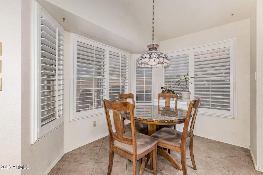 Image 9 of property listing at 14842 S 46TH Place, Phoenix, AZ 85044