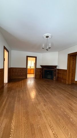 608 Franklin 2, Melrose, MA 02176