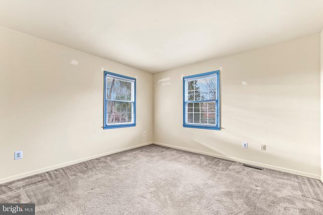 102 MANOR DR, Kennett Square, PA 19348