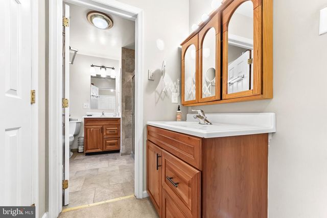 102 MANOR DR, Kennett Square, PA 19348