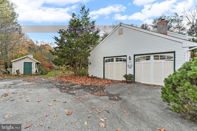 102 MANOR DR, Kennett Square, PA 19348