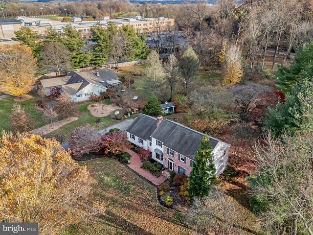 102 MANOR DR, Kennett Square, PA 19348