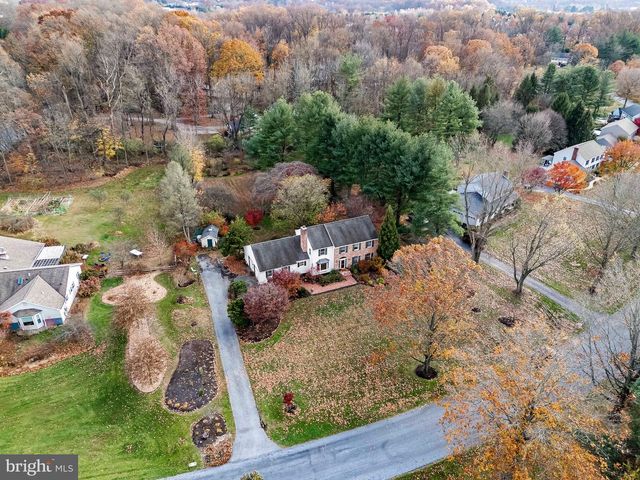 102 MANOR DR, Kennett Square, PA 19348