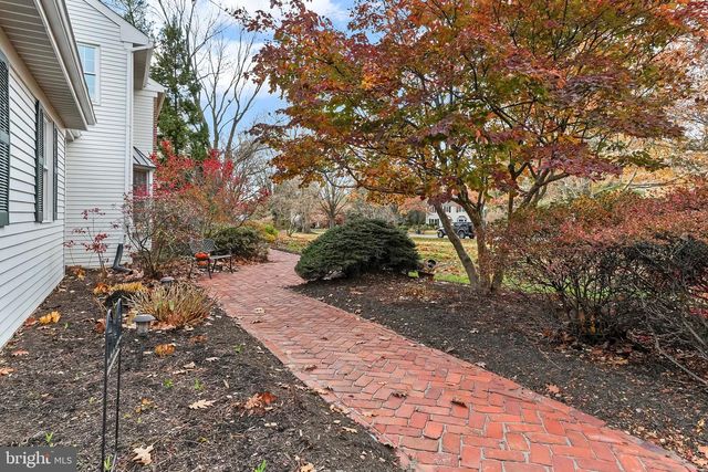 102 MANOR DR, Kennett Square, PA 19348