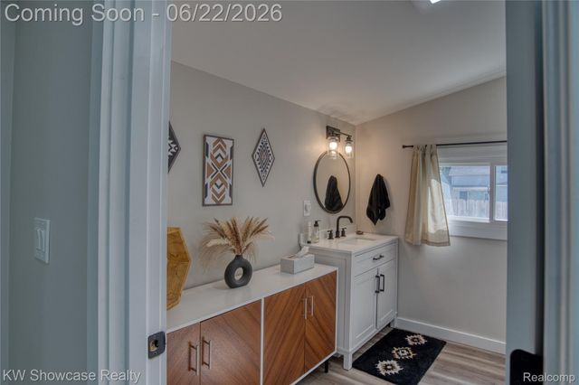 134 2nd Street, Lapeer, MI 48455