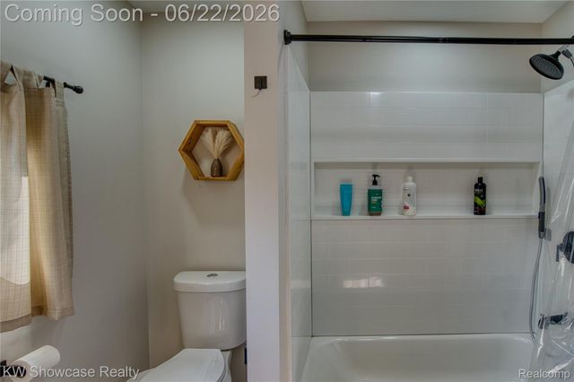 134 2nd Street, Lapeer, MI 48455