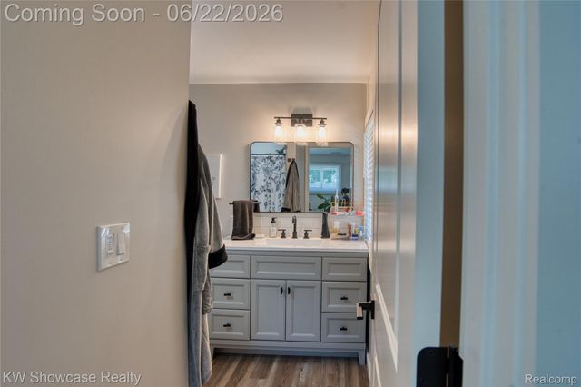 134 2nd Street, Lapeer, MI 48455