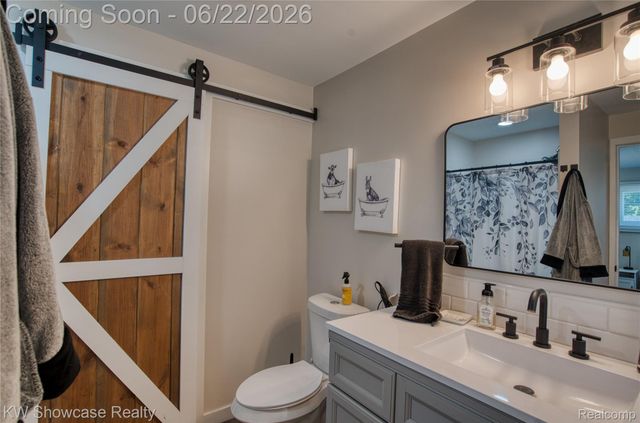 134 2nd Street, Lapeer, MI 48455
