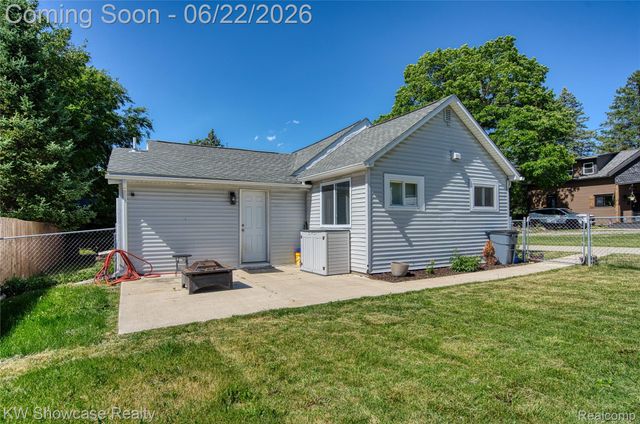 134 2nd Street, Lapeer, MI 48455