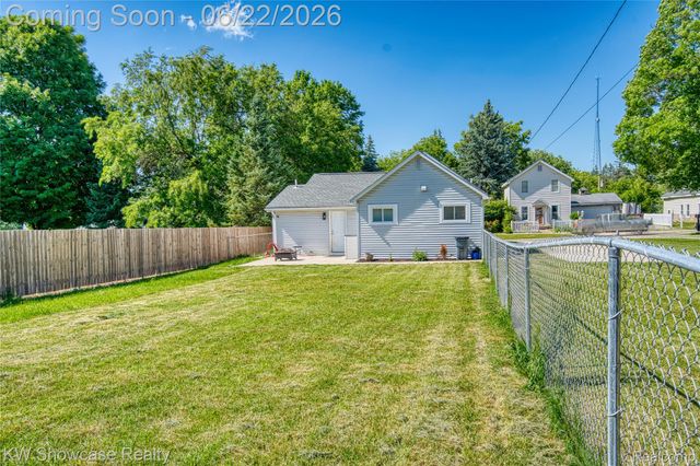 134 2nd Street, Lapeer, MI 48455