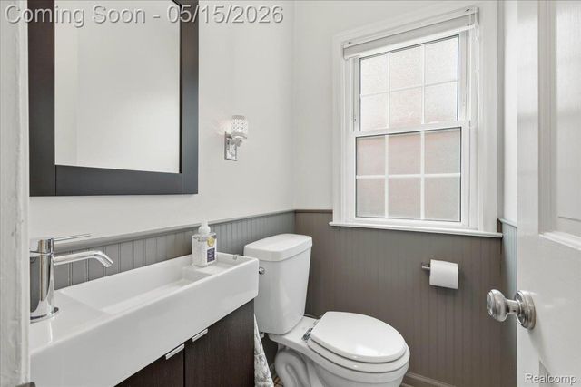 1245 S Bates Street, Birmingham, MI 48009