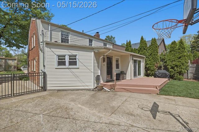 1245 S Bates Street, Birmingham, MI 48009