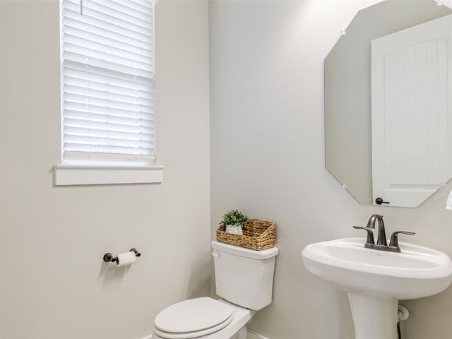 544 Majors Road, Van Alstyne, TX 75495