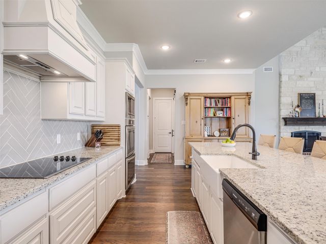 544 Majors Road, Van Alstyne, TX 75495