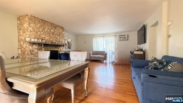 200 Larch Avenue, Teaneck, NJ 07666