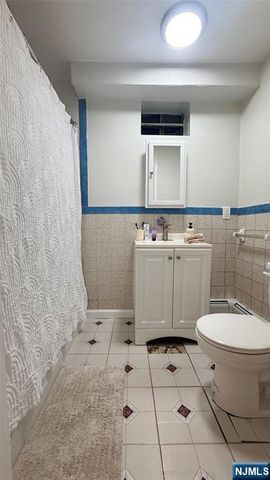 200 Larch Avenue, Teaneck, NJ 07666