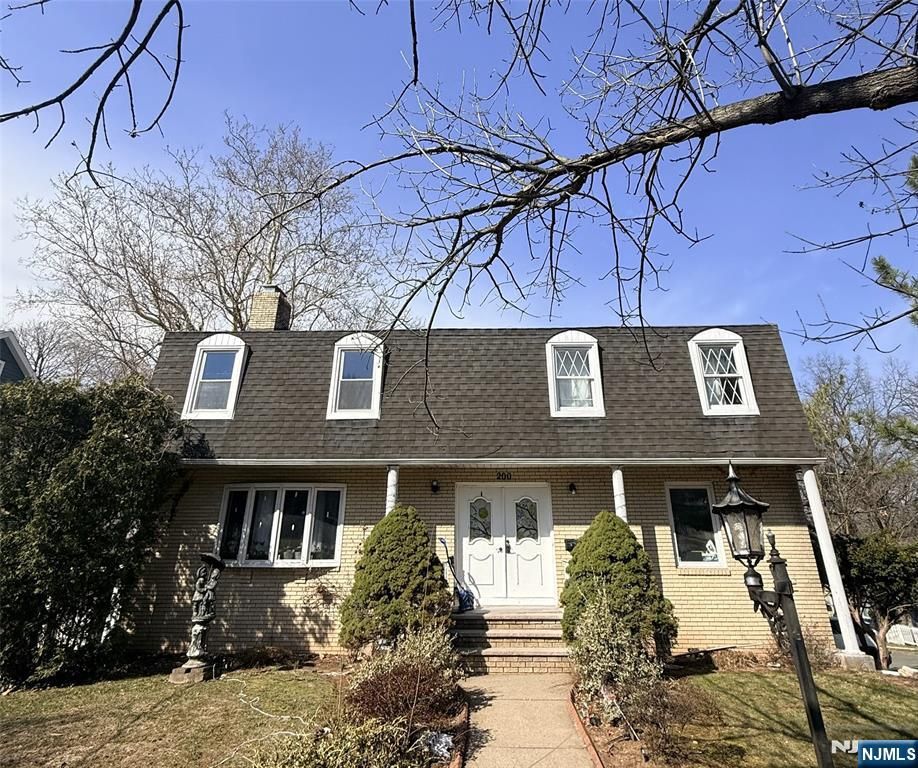 200 Larch Avenue, Teaneck, NJ 07666