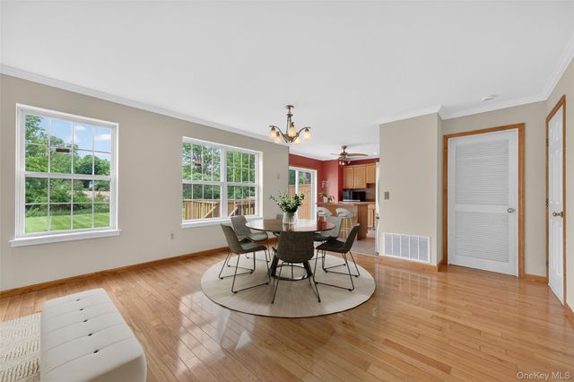 16 Woodfield Drive, Washingtonville, NY 10992