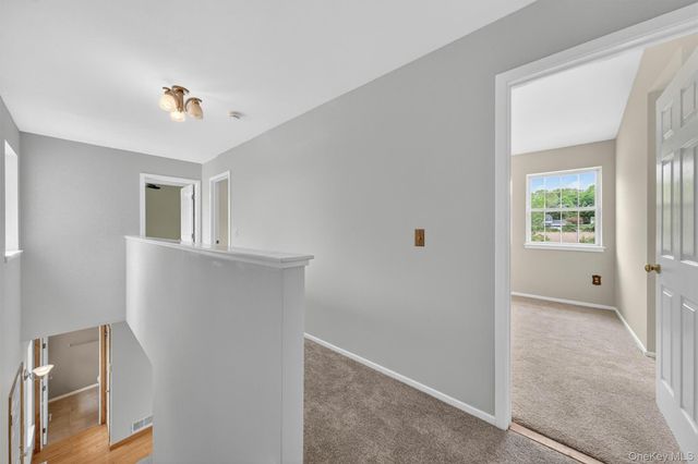 16 Woodfield Drive, Washingtonville, NY 10992