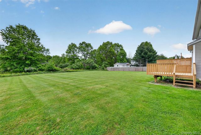 16 Woodfield Drive, Washingtonville, NY 10992