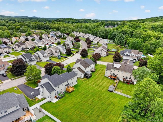 16 Woodfield Drive, Washingtonville, NY 10992