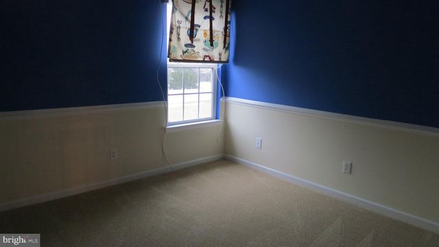 3 LARDNER RD, Burlington, NJ 08016