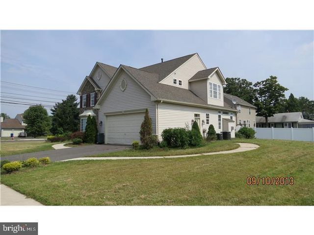 3 LARDNER RD, Burlington, NJ 08016