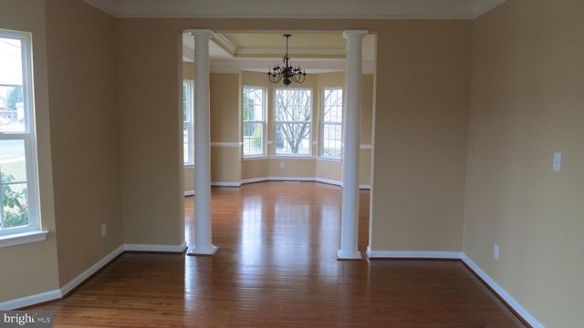 3 LARDNER RD, Burlington, NJ 08016