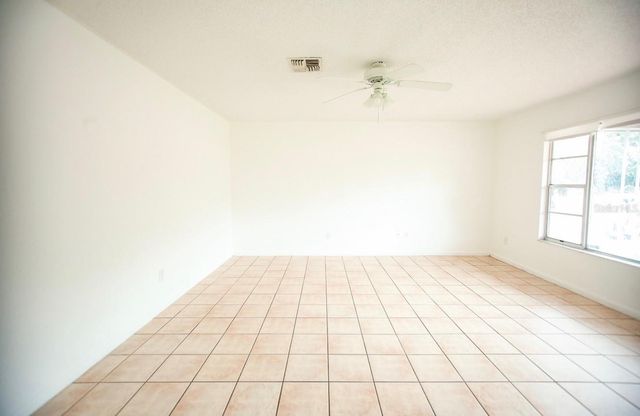 606 WATER ROAD, Ocala, FL 34472