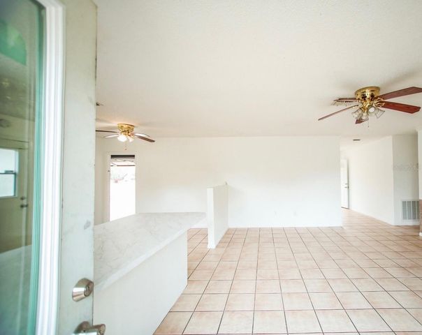 606 WATER ROAD, Ocala, FL 34472