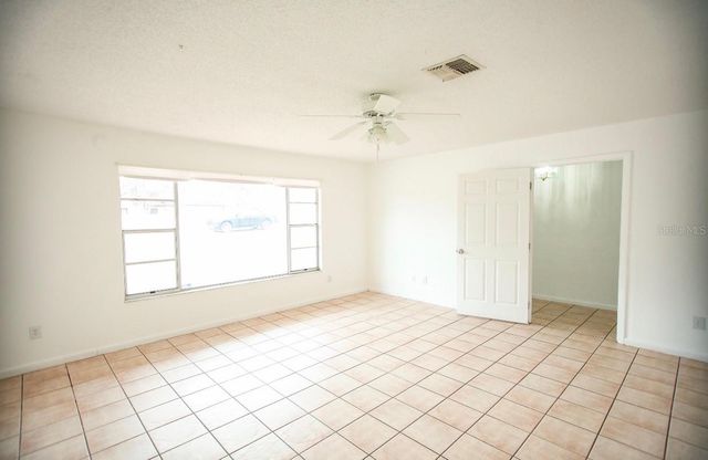 606 WATER ROAD, Ocala, FL 34472