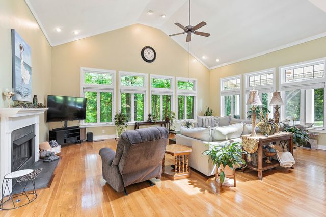 4319 Nicks Dr, Springfield, TN 37172