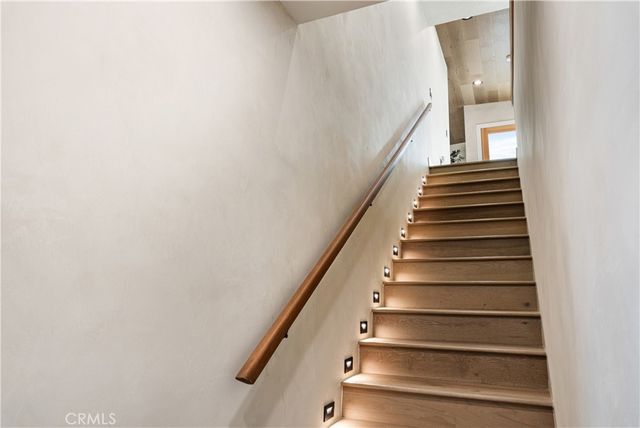 1734 Redesdale Avenue, Los Angeles, CA 90026