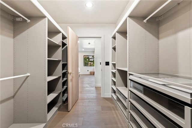 1734 Redesdale Avenue, Los Angeles, CA 90026