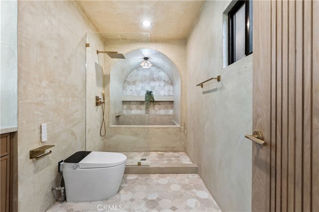 1734 Redesdale Avenue, Los Angeles, CA 90026