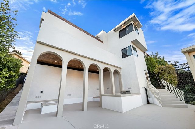 1734 Redesdale Avenue, Los Angeles, CA 90026