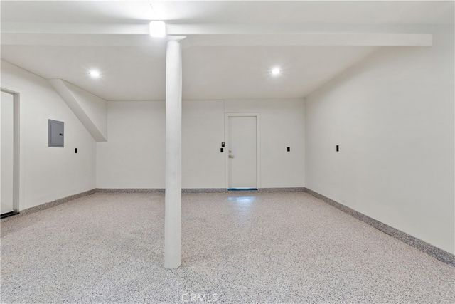 1734 Redesdale Avenue, Los Angeles, CA 90026