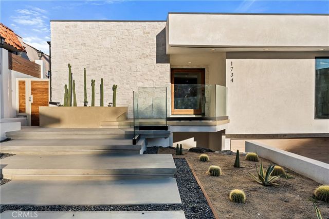 1734 Redesdale Avenue, Los Angeles, CA 90026