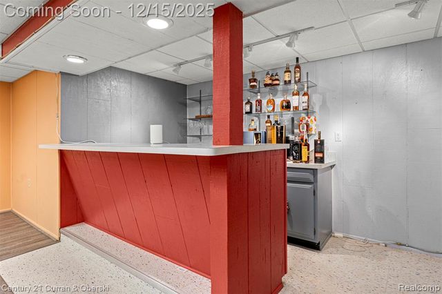 25703 Loch Lomond Drive, Dearborn Heights, MI 48125