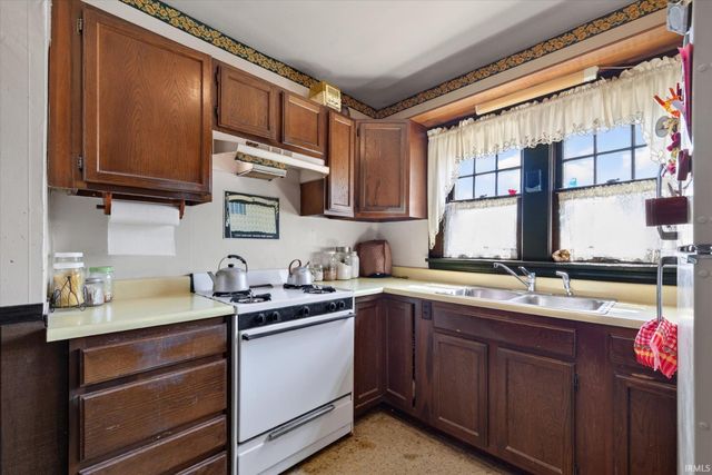 920 S Rogers Street, Bloomington, IN 47403