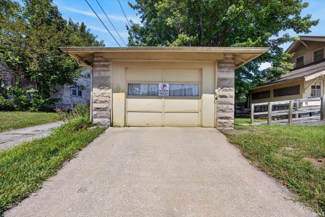 920 S Rogers Street, Bloomington, IN 47403