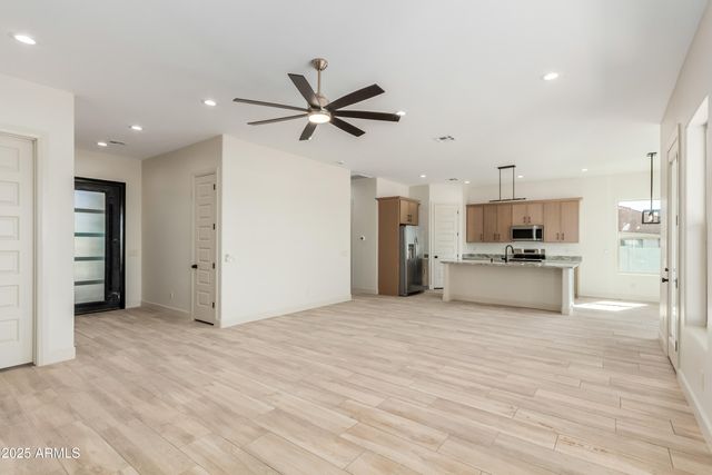 14730 S RORY CALHOUN Drive, Arizona City, AZ 85123