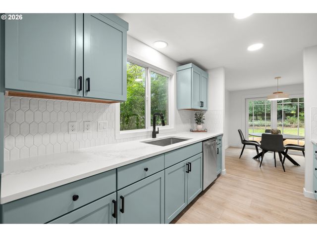 9451 Sw HUME Ct, Tualatin, OR 97062