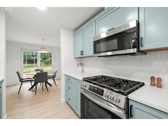 9451 Sw HUME Ct, Tualatin, OR 97062