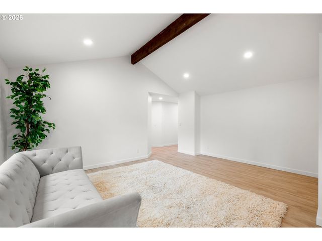 9451 Sw HUME Ct, Tualatin, OR 97062