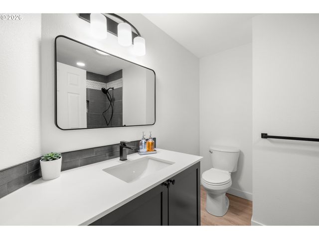 9451 Sw HUME Ct, Tualatin, OR 97062