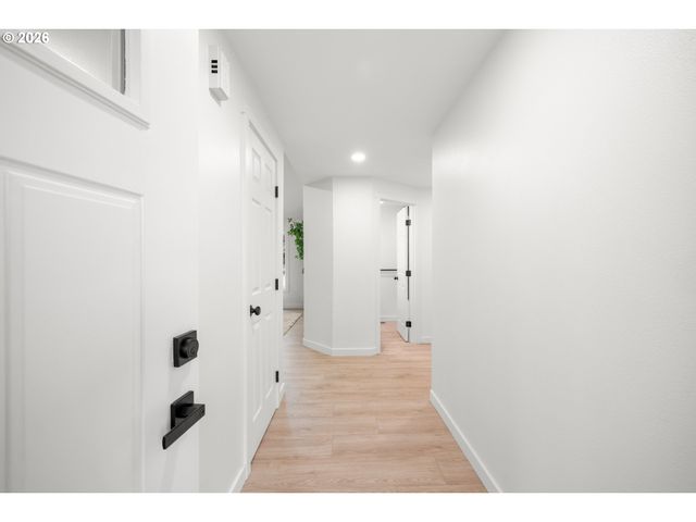 9451 Sw HUME Ct, Tualatin, OR 97062