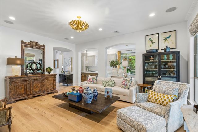 2101 Meadows Avenue, Lantana, TX 76226